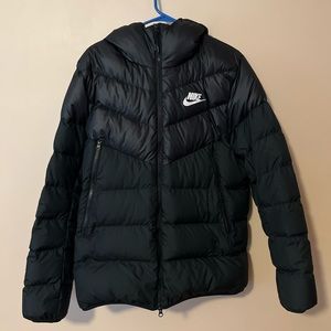 Nike puffer jacket Like New